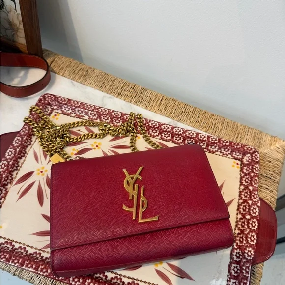 Saint Laurent Burgundy Shoulder Bag with Gold Chain - Picture 11 of 15